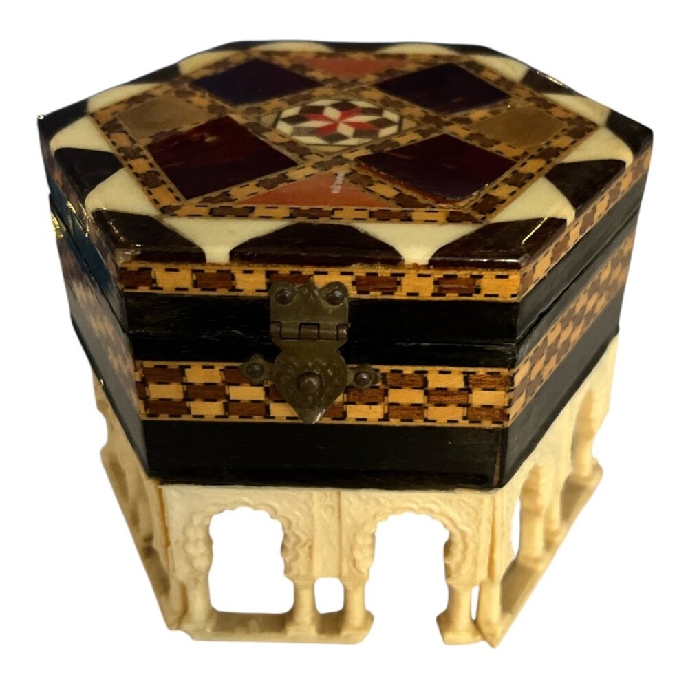 Vintage Octagonal Mosaic Inlay Jewelry Box with Moorish Arches – Red Velvet Inte